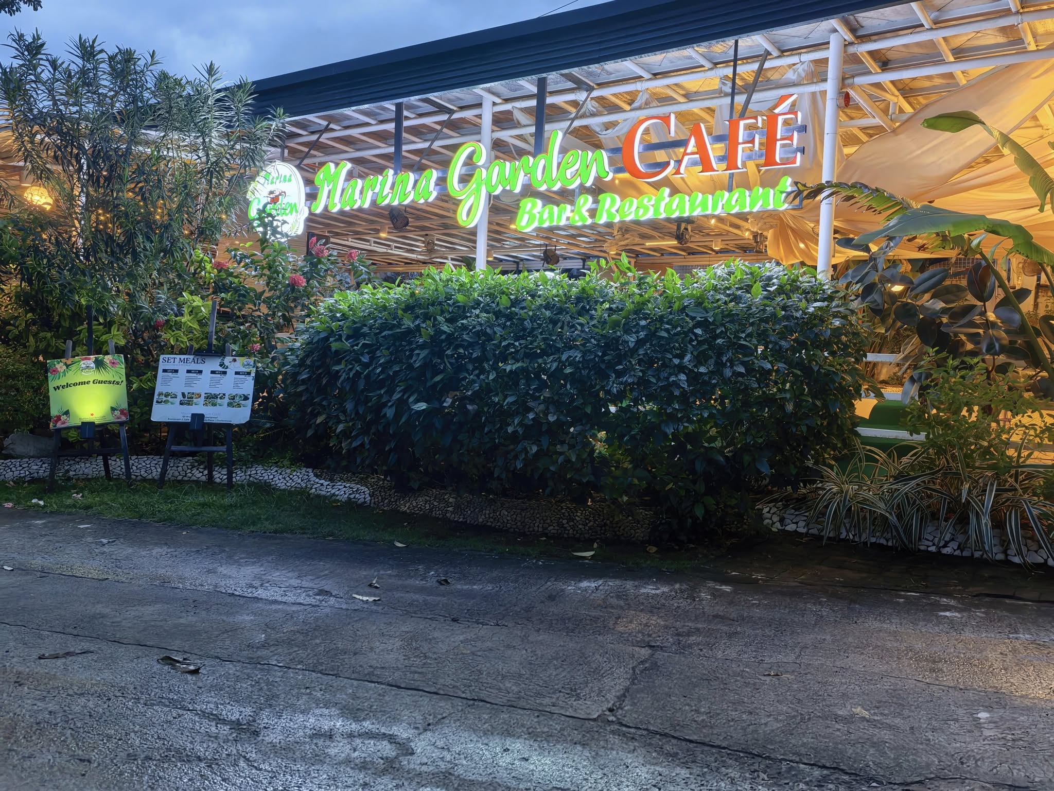 Marina Garden Cafe